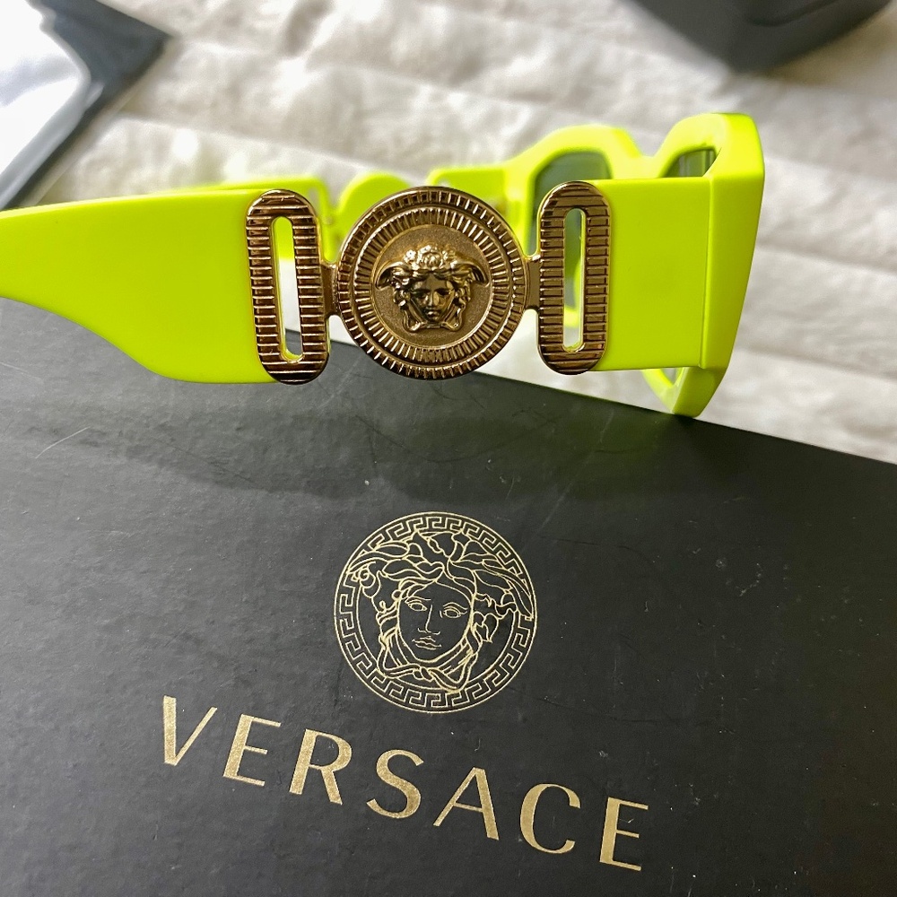 VERSACE Medusa Biggie Sunglasses